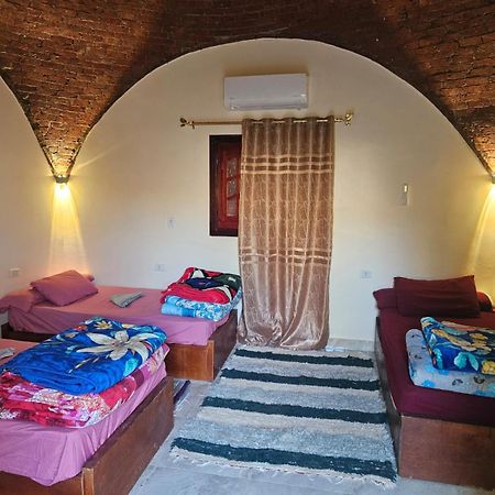 Отель Badry Sahara Camp Бауити Экстерьер фото